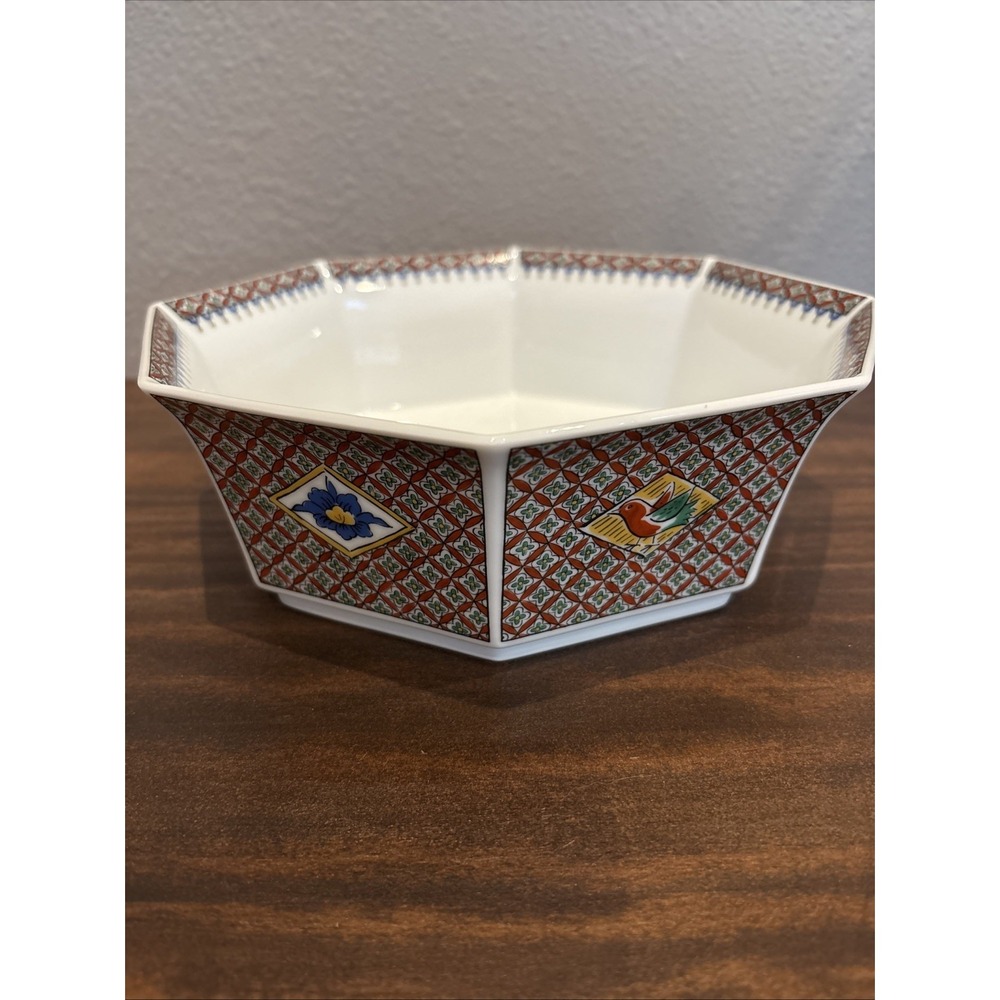 Japan 8-Sided Bowl, Multicolor Flower and Bird Designs